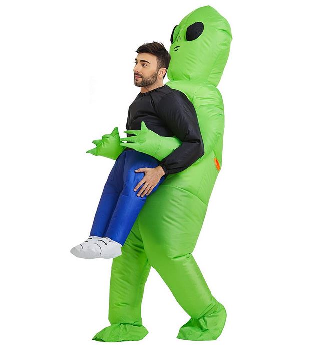 This Alien Abduction Halloween Costume Might Be the Best Thing Ever ...